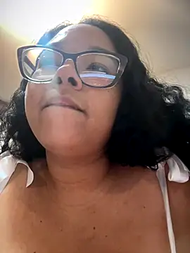 XMara online show from December 2025 08:38:02 PM