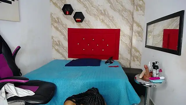 issa  love online show from January 2026 02:08:01 PM