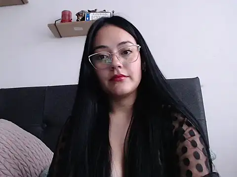 Snapshot of Alisha_99 chatting on December 2025 10:07:01 PM Alisha 99 online show from December 2025 10:07:01 PM