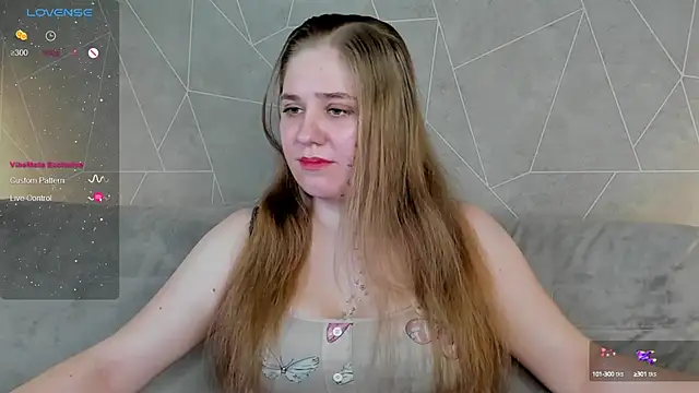 Snapshot of Megan_Violer chatting on January 2025 06:57:02 PM Megan Violer online show from January 2025 06:57:02 PM