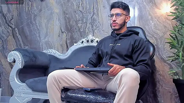 Liam Kleiin online show from January 2025 11:44:02 AM