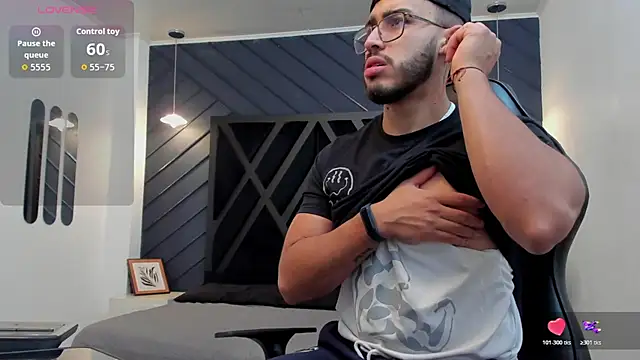 Liam Kleiin online show from October 2025 11:23:02 AM