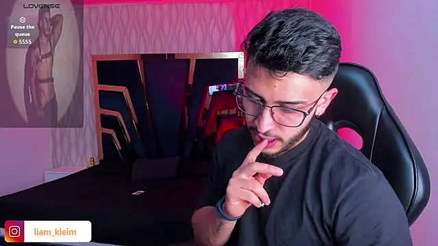 Liam Kleiin online show from February 2026 11:39:01 AM