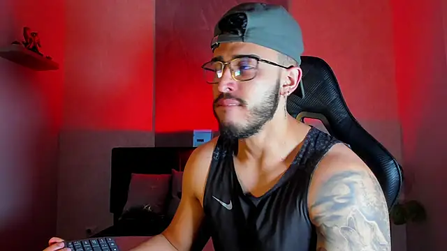 Snapshot of Liam_Kleiin chatting on July 2026 11:34:01 AM Liam Kleiin online show from July 2026 11:34:01 AM