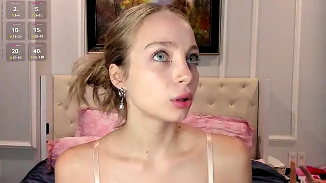 Snapshot of _LISA_BABYMETAL_ chatting on December 2025 04:42:02 AM LISA BABYMETAL online show from December 2025 04:42:02 AM