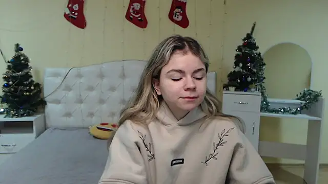 TinaRedly online show from January 2025 06:47:02 AM