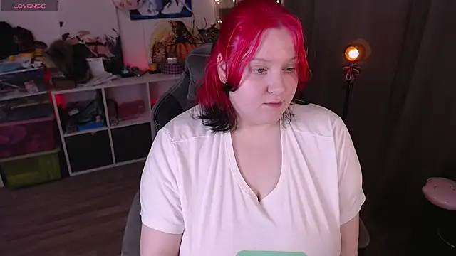 lissamuff online show from February 2025 07:31:01 AM