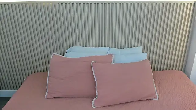 charlottebrowns  online show from July 2026 12:11:01 PM