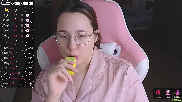 Airyhill online show from December 2024 05:33:01 PM