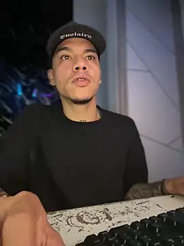 Osiiriis online show from February 2025 08:09:02 AM