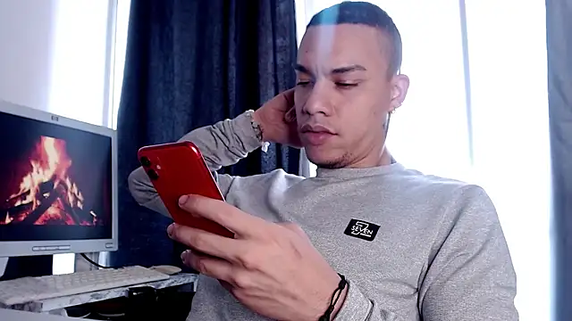 Osiiriis online show from March 2025 01:57:02 PM