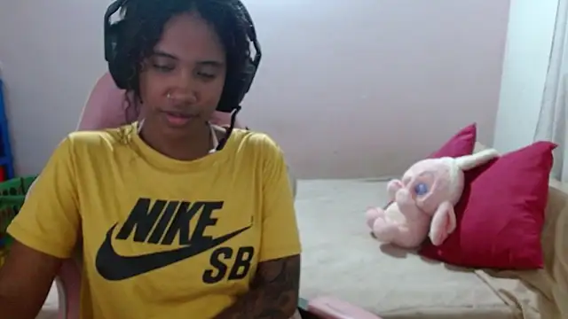 TiffanyRoouse online show from March 2025 12:05:01 AM