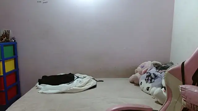 TiffanyRoouse online show from October 2025 11:00:02 PM