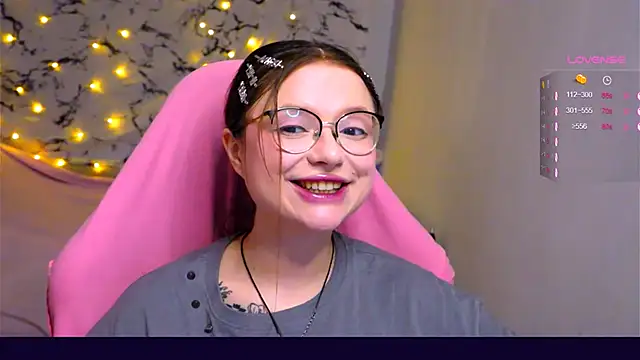 me  hanna online show from March 2025 11:49:01 PM