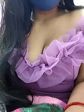 Snapshot of Archna-ji chatting on January 2025 05:08:01 PM Archna-ji online show from January 2025 05:08:01 PM