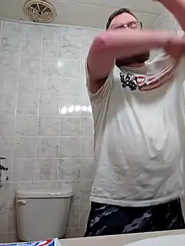 Snapshot of realhorsecock chatting on December 2024 05:29:02 AM realhorsecock online show from December 2024 05:29:02 AM