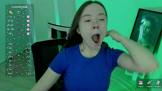 Florence meow online show from December 2024 07:32:01 AM