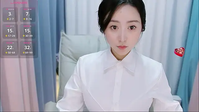 Snapshot of Liiniie-Lovers chatting on January 2025 12:05:02 AM Liiniie-Lovers online show from January 2025 12:05:02 AM