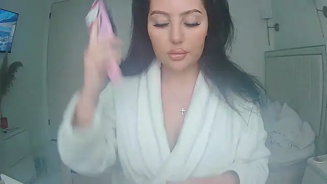 magical mia online show from May 2026 12:12:02 PM