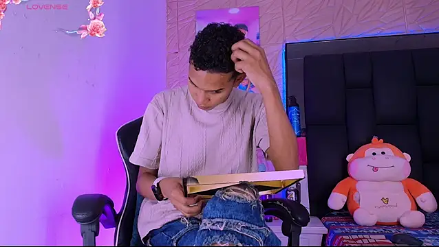 Snapshot of dilan_alfonzo chatting on June 2026 05:00:01 PM dilan alfonzo online show from June 2026 05:00:01 PM