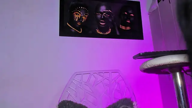 Kendall Hotsexy x online show from June 2026 08:40:02 PM