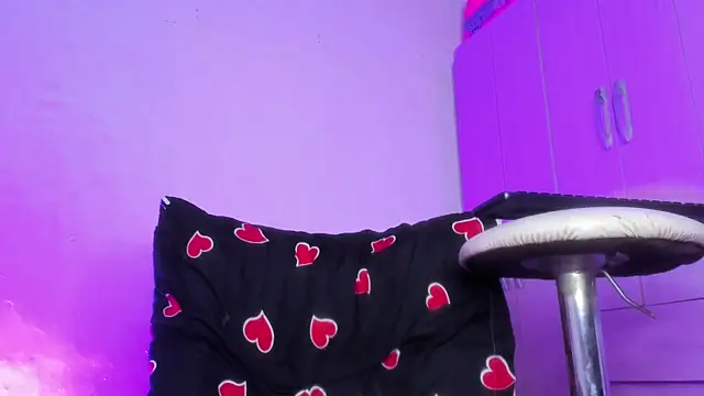 Kendall Hotsexy x online show from July 2026 05:00:02 AM