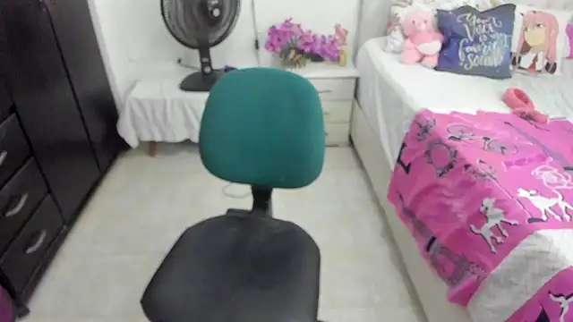 Ammy Queen online show from February 2025 01:44:02 AM