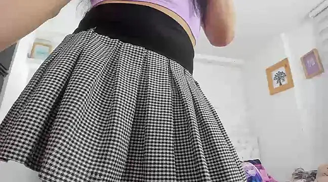 Ammy Queen online show from March 2025 07:38:02 AM