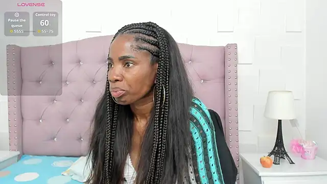 MonicaSchwartz online show from September 2025 04:51:02 PM