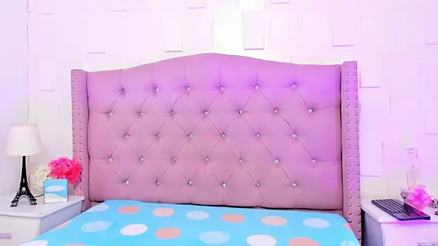 MonicaSchwartz online show from March 2026 07:50:01 PM