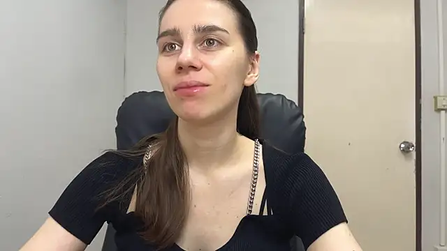 Snapshot of SassyJessi chatting on March 2025 04:05:02 AM SassyJessi online show from March 2025 04:05:02 AM