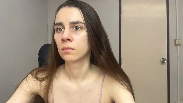 Snapshot of SassyJessi chatting on September 2025 04:03:01 AM SassyJessi online show from September 2025 04:03:01 AM