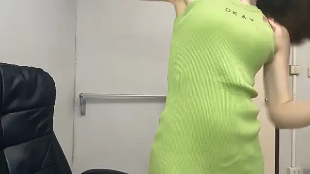 Snapshot of SassyJessi chatting on September 2025 04:13:02 AM SassyJessi online show from September 2025 04:13:02 AM