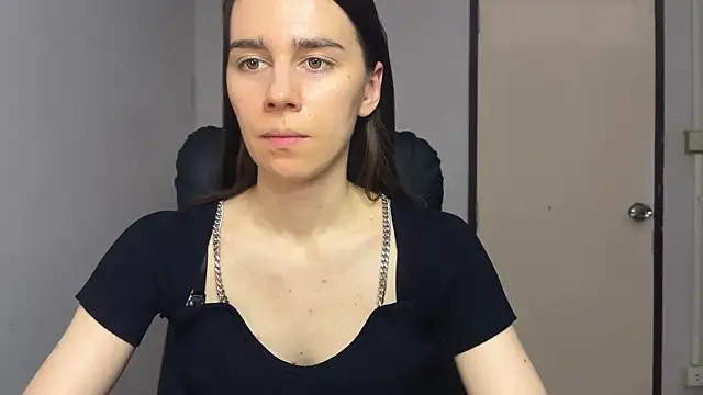 Snapshot of SassyJessi chatting on October 2025 04:03:02 AM SassyJessi online show from October 2025 04:03:02 AM