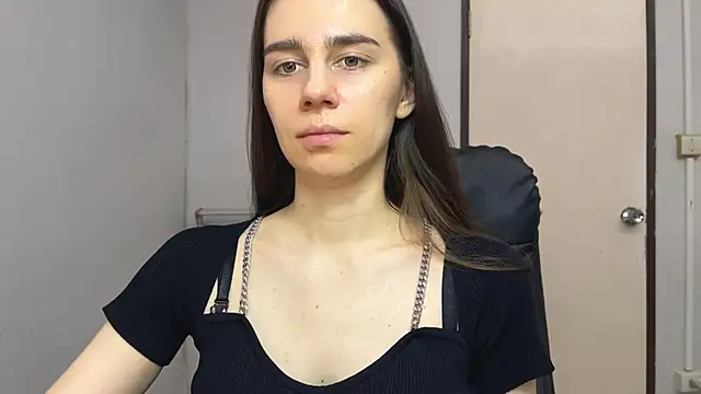 Snapshot of SassyJessi chatting on November 2025 04:12:02 AM SassyJessi online show from November 2025 04:12:02 AM