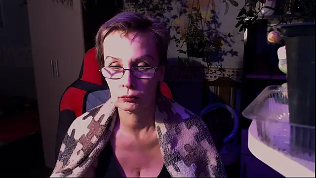 Snapshot of HelgaHimmell chatting on May 2026 07:15:01 PM HelgaHimmell online show from May 2026 07:15:01 PM