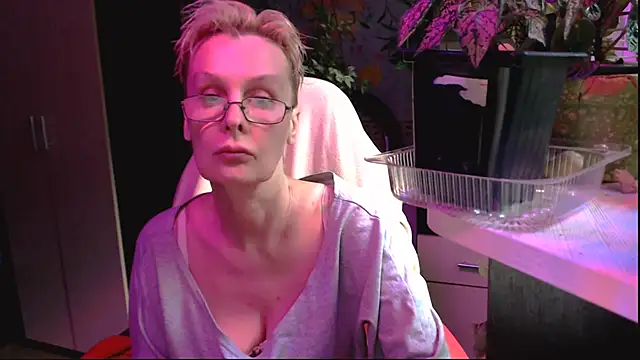 HelgaHimmell online show from June 2026 05:14:02 PM