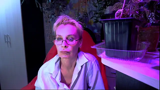 HelgaHimmell online show from July 2026 09:51:01 PM