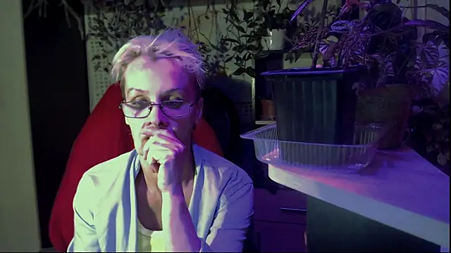 HelgaHimmell online show from July 2026 08:45:02 PM