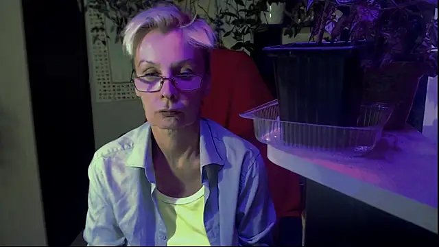 HelgaHimmell online show from July 2026 10:41:02 PM