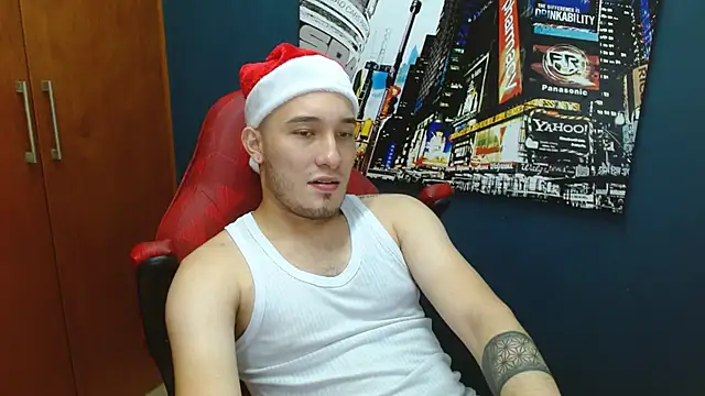 Snapshot of Airon_Blade chatting on December 2024 01:59:02 AM Airon Blade online show from December 2024 01:59:02 AM