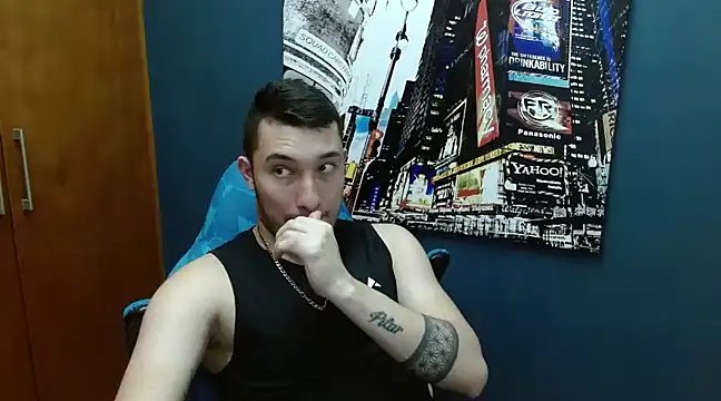 Snapshot of Airon_Blade chatting on February 2025 09:49:01 PM Airon Blade online show from February 2025 09:49:01 PM