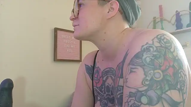 quinnmariexo online show from March 2026 07:19:01 PM