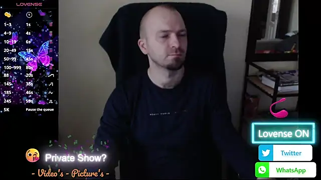 Snapshot of RealManHaveHairy chatting on May 2026 05:51:01 PM RealManHaveHairy online show from May 2026 05:51:01 PM
