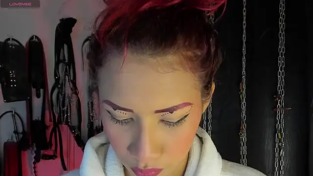 Snapshot of charrlotte_quinn chatting on July 2026 12:17:02 AM charrlotte quinn online show from July 2026 12:17:02 AM