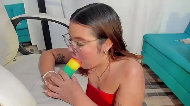 maddy066 online show from March 2025 05:05:02 AM