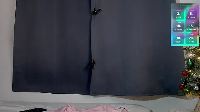 Snapshot of lanaturner_ chatting on December 2024 02:27:02 AM lanaturner online show from December 2024 02:27:02 AM