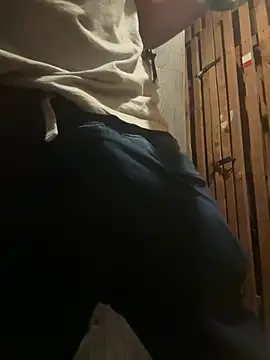 czruz online show from March 2025 05:13:01 PM