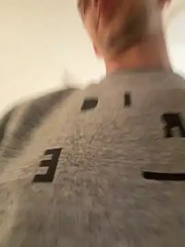 czruz online show from April 2026 07:28:01 AM