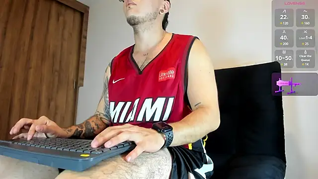 Snapshot of male_pussy chatting on February 2025 06:20:01 PM male pussy online show from February 2025 06:20:01 PM